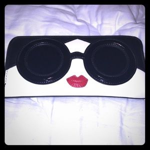 NWT Alice + Olivia Wallet (scuffed)